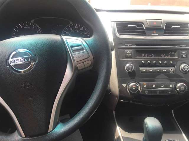 Nissan Altima 2015 photo 9